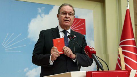 ÖZTRAK: “CİNİ ŞİŞEDEN ERDOĞAN ÇIKARDI”