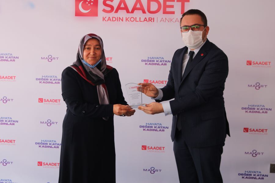 Hayata Değer Katan Kadınlar Ödüllerini Aldı