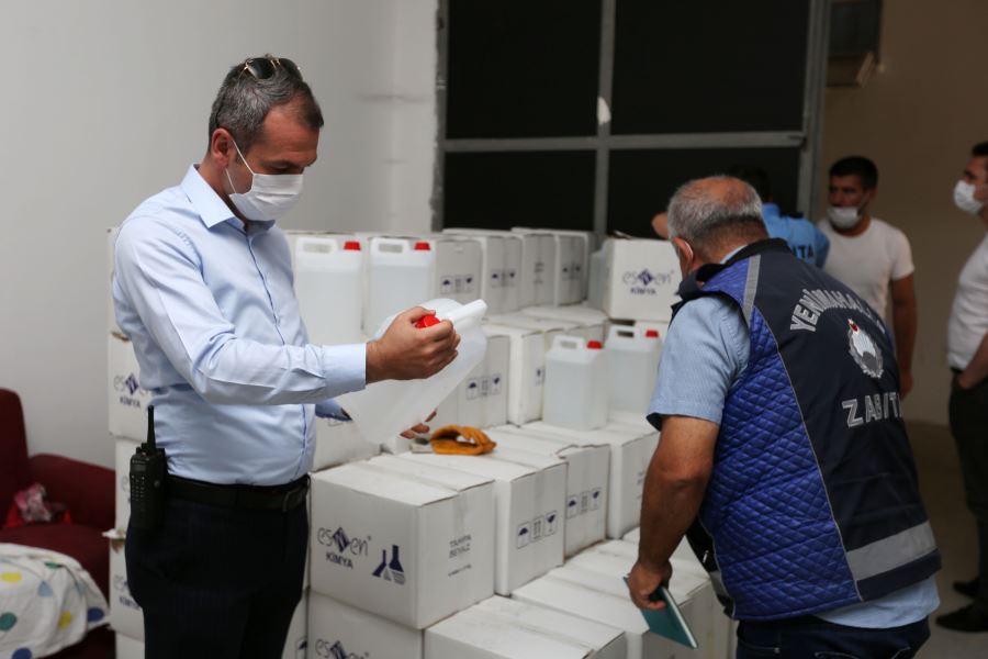 2 buçuk ton kaçak dezenfektan ele geçirildi