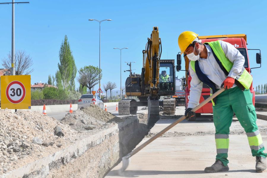 ÇUBUK-AKYURT İÇME SUYU PROJESİ’NDE İLK KAZMA VURULDU   
