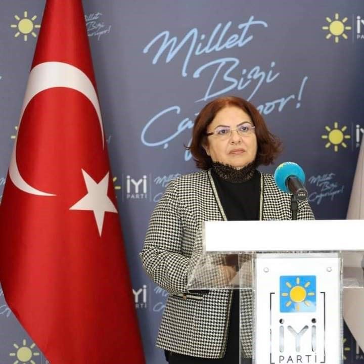 YÜKSEL: 