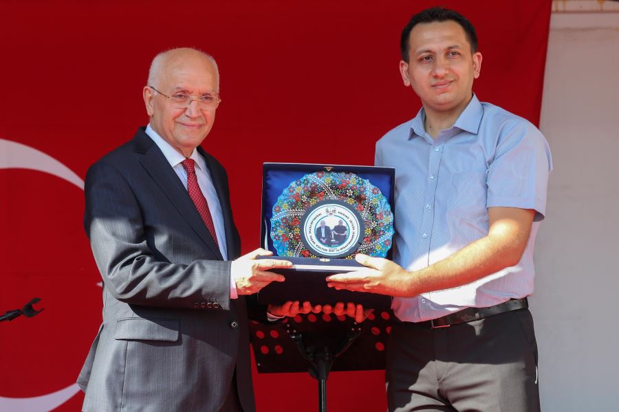 Yaşar Ailesi’nden Selçik Köyü’ne kültür merkezi
