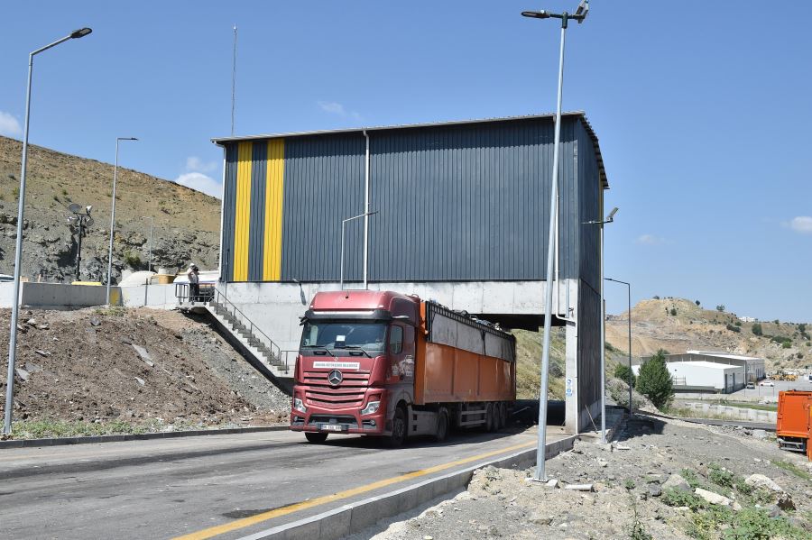 BAŞKENT’TE İKİ YENİ KATI ATIK TRANSFER İSTASYONU DEVREDE