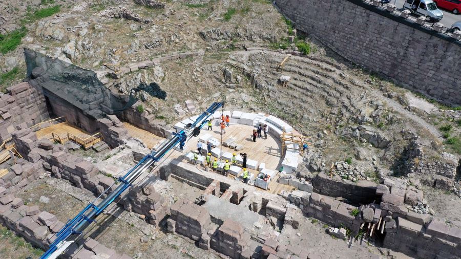 2 BİN YILLIK ANKARA ROMA TİYATROSU GÜN YÜZÜNE ÇIKIYOR