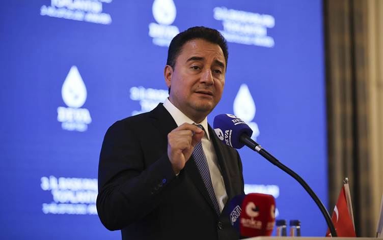 Devletin kriz masasını yönetenler krizin ta kendisidir
