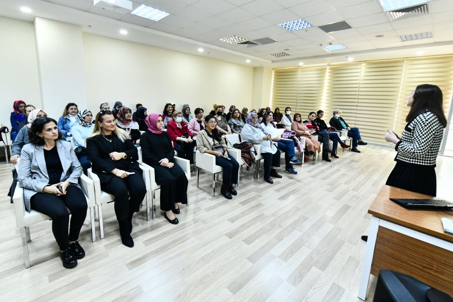 BÜYÜKŞEHİRDEN ‘BAĞIMLILIK OLGUSU VE YEŞİLAY DANIŞMANLIK MERKEZLERİ’ KONULU FARKINDALIK SEMİNERİ