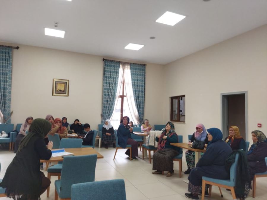 SİNCANLI HANIMLAR KANSERE KARŞI BİLİNÇLENİYOR