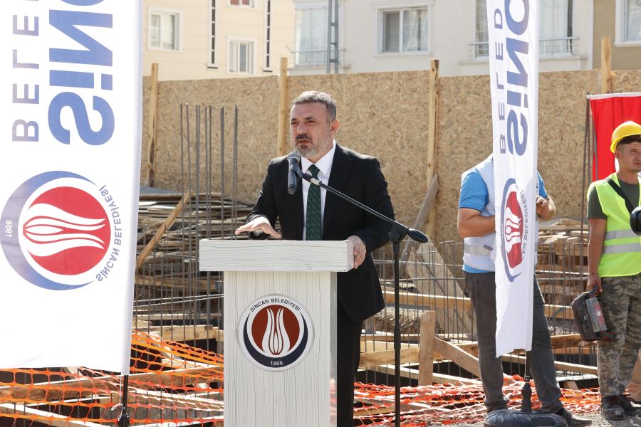 SİNCAN’DA 3 TEMEL BİRDEN ATILDI
