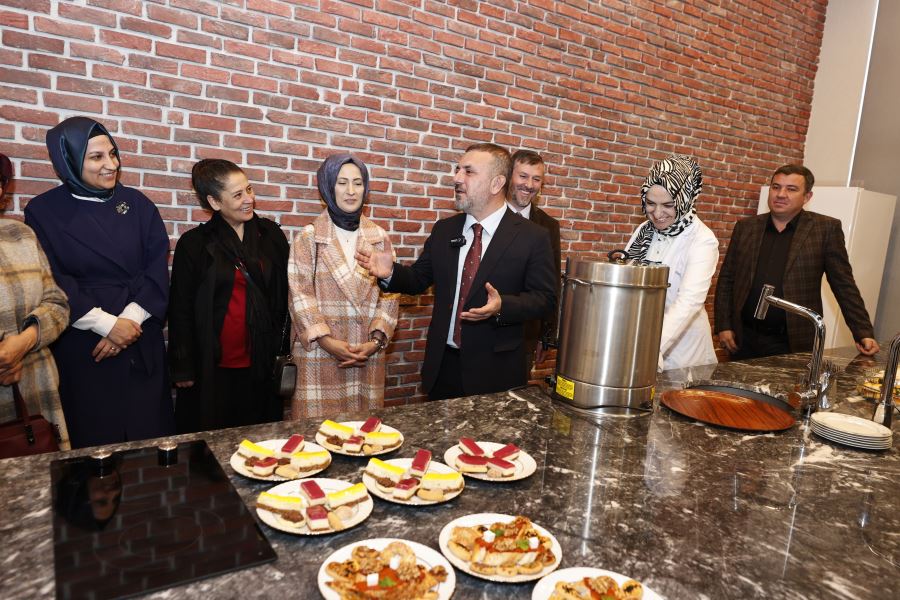 BAŞKAN ERCAN GASTRO AKADEMİ’NİN AÇILIŞINI YAPTI