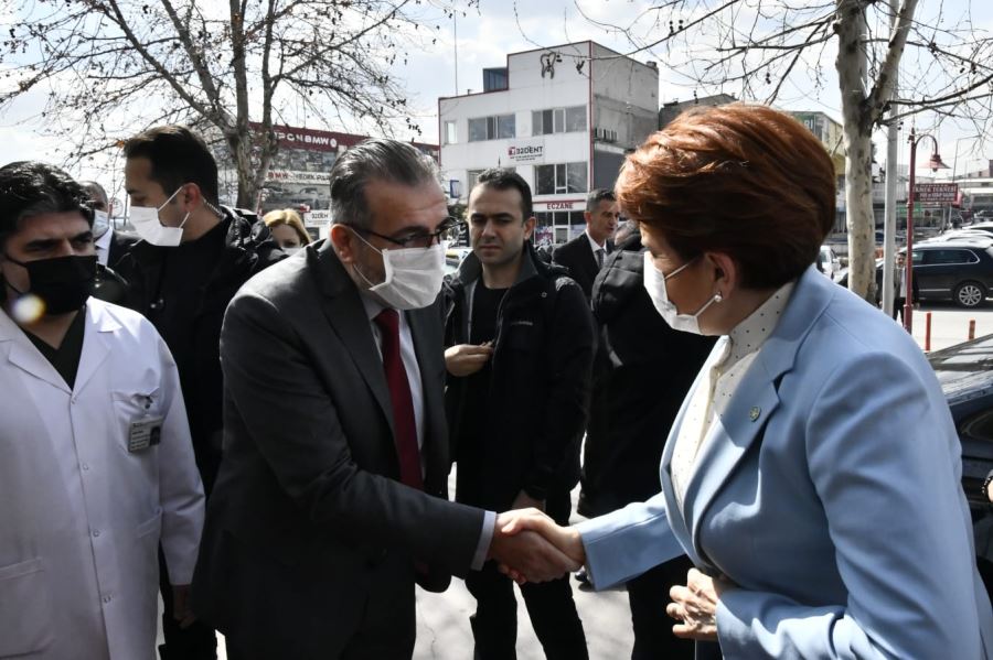 Akşener