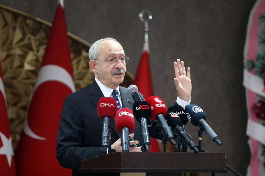*Kılıçdaroğlu, Başkent muhtarları ile Yenimahalle’de