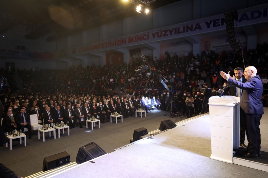 Yenimahalle Belediyesi’nden 13 yıl kutlaması