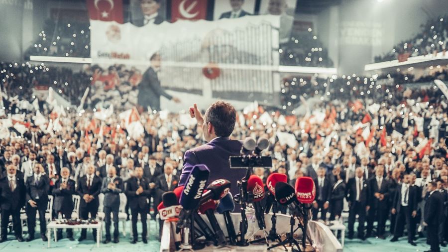 Milletvekili Adaylığı İçin Depremzedelerden Ücret Talep Etmeyecek