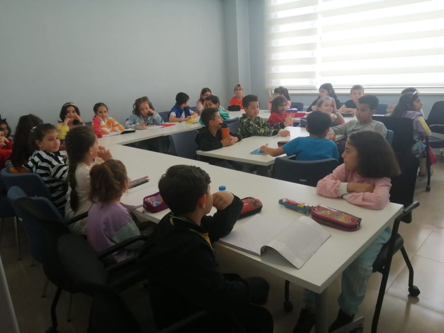 SİNCAN GENÇLİK MERKEZLERİNDE ÜCRETSİZ İNGİLİZCE KURSLARI