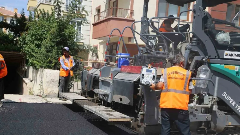Gölbaşı Belediyesi 54 mahalleye yeni yollar kazandırdı