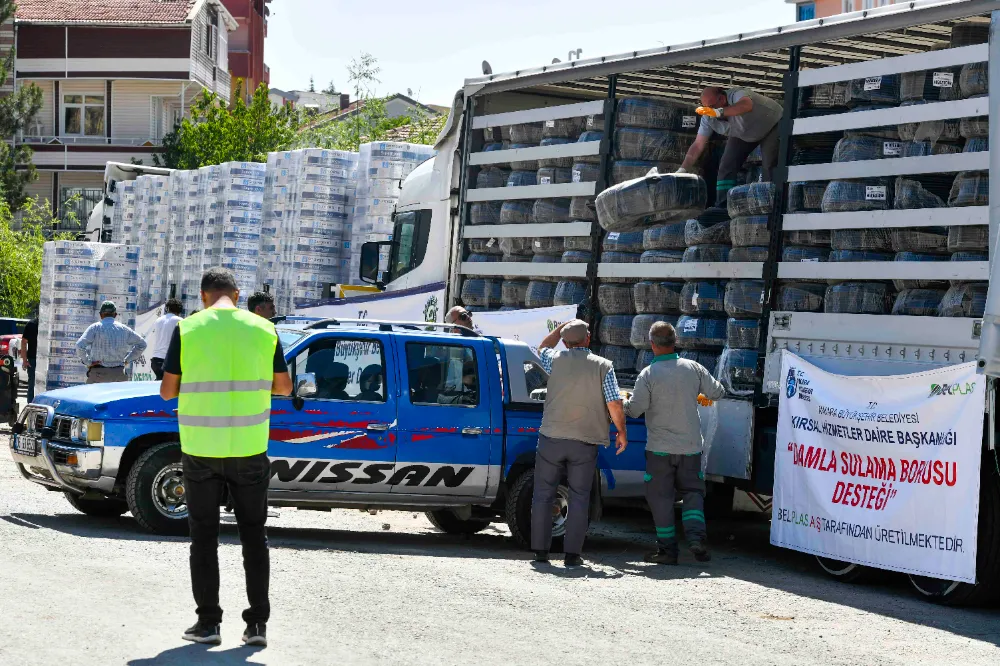 ANKARA BÜYÜKŞEHİR’DEN ÜRETİCİLERE DAMLA SULAMA BORUSU DESTEĞİ   