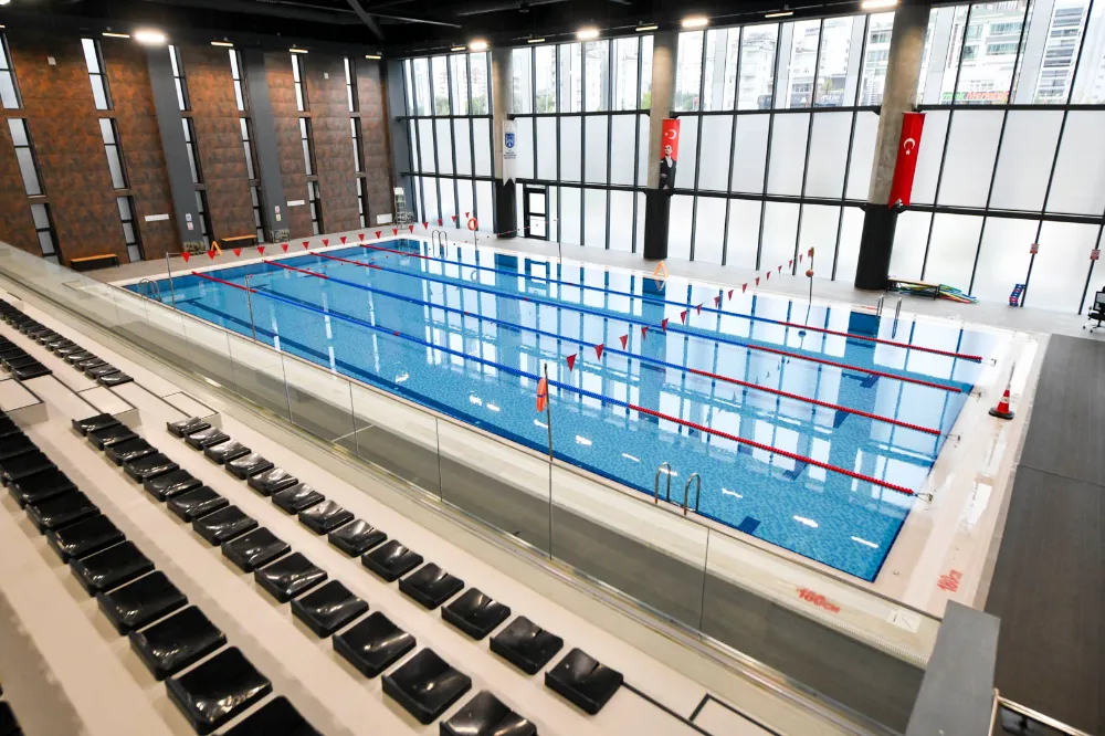 CUMHURİYET YÜZME HAVUZU VE SPOR KOMPLEKSİ AÇILDI