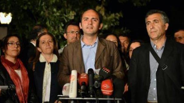 

Gezi`nin sözcüsüne sürgün!

