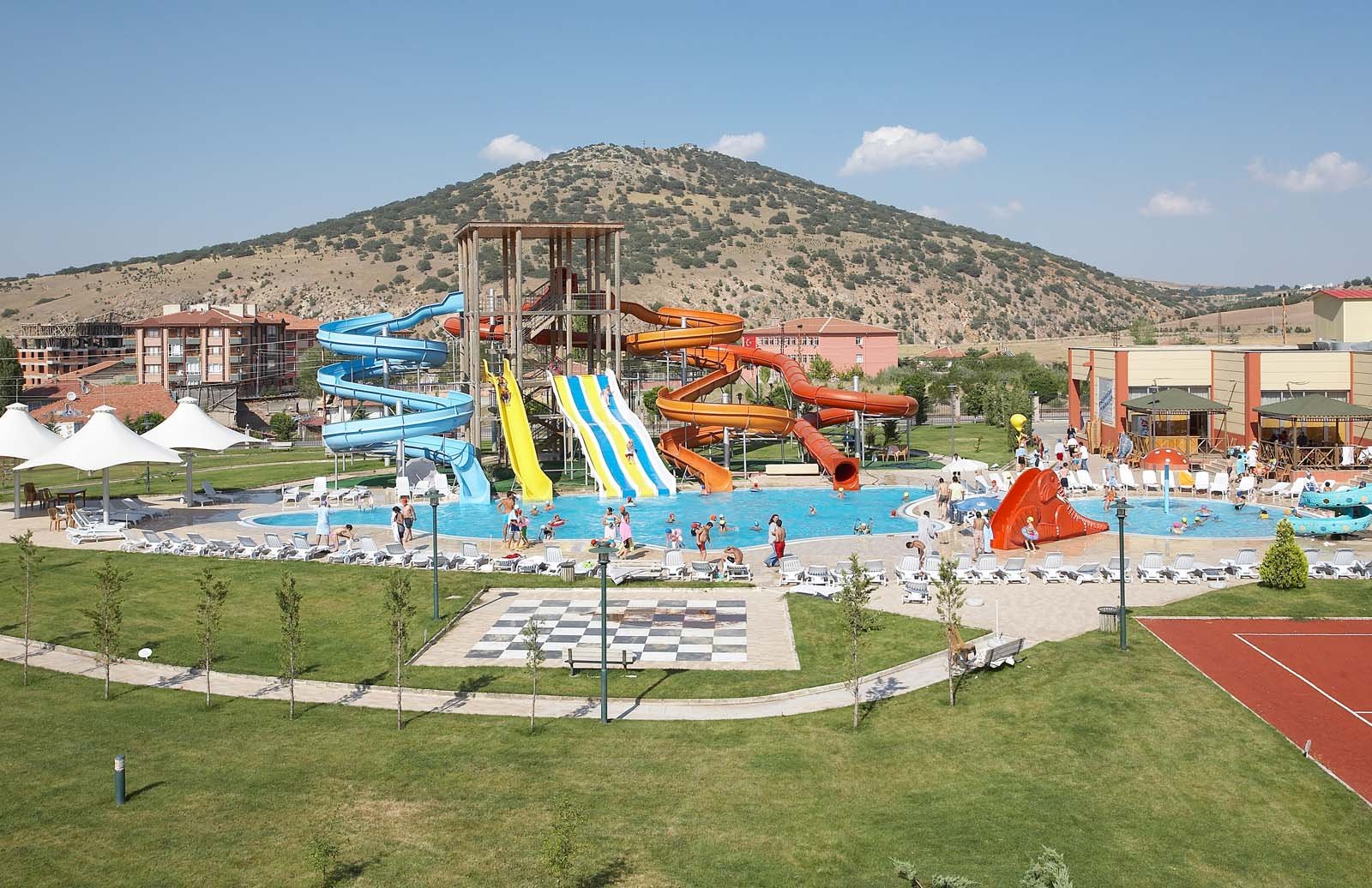 Karapürçek Su Parkı doldu taştı
