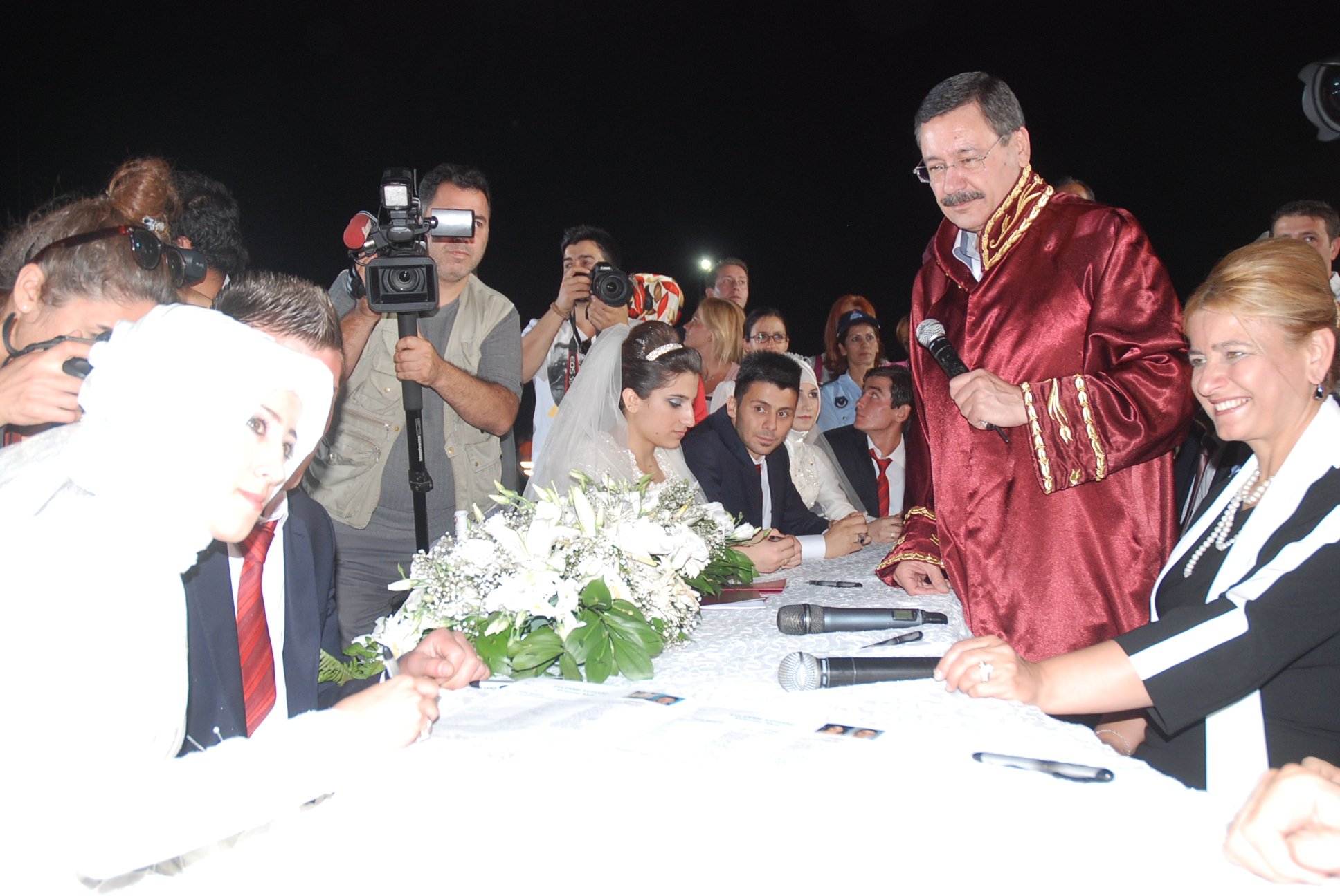 Nikah Masasına Oturduk İşte 
