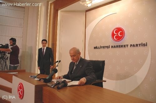 Bahçeli : Başbakan Erdoğan Teröristbaşının İsmini Nereye Verecek