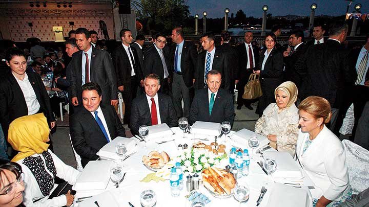 Başbakan Erdoğan?dan ?Milli Şef? ve ?Alevilik?  Çıkarması  