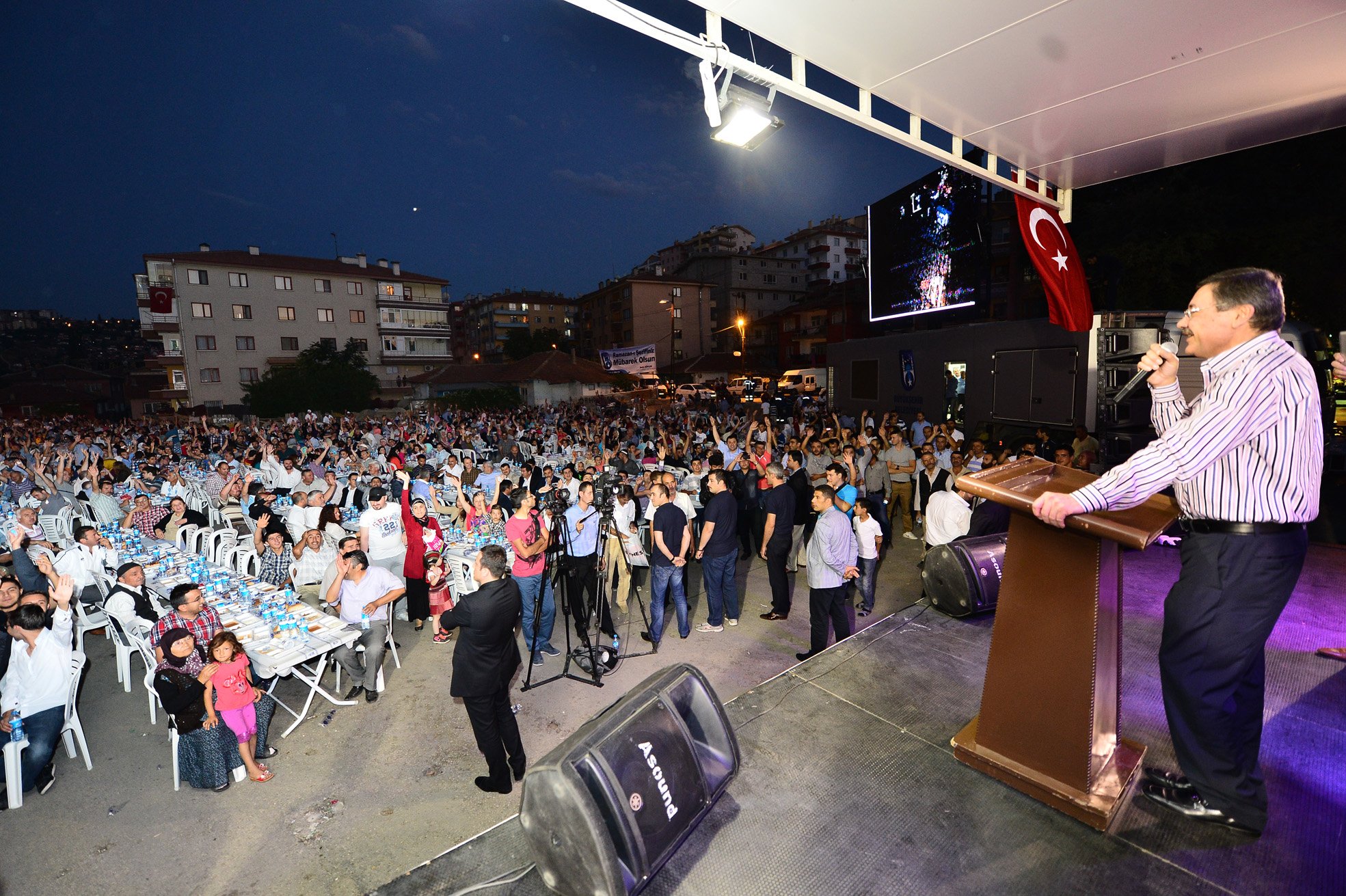 -ÇANKAYA?DA 6 BİN KİŞİYLE ?HALK İFTARI??