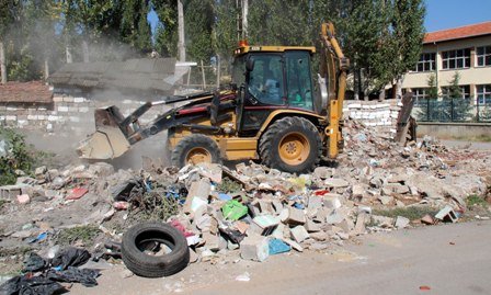 ÇANKAYA BELEDİYESİ?NDEN TOPYEKUN TEMİZLİK