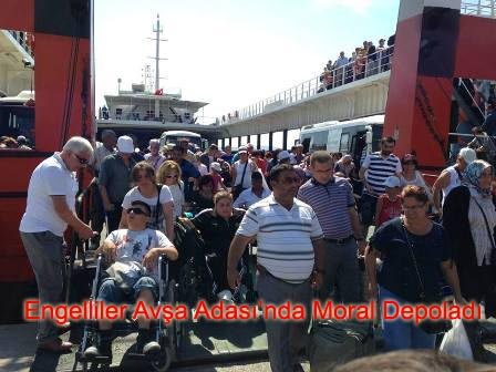 Engelliler Avşa Adası?nda moral depoladı
