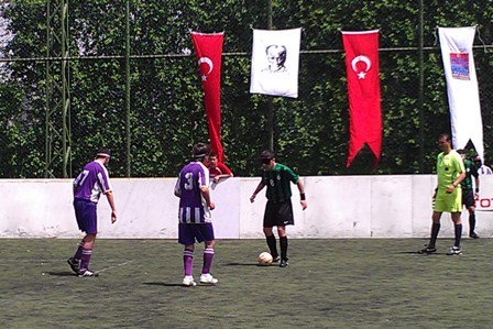ŞAMPİYONLUĞA KOŞUYORLAR