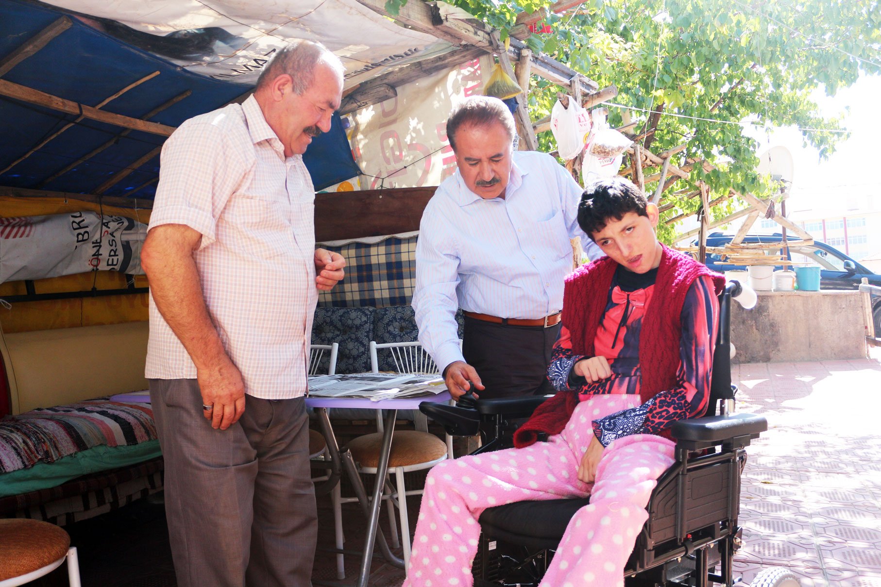 Ayşe?ye, Başkan Şahin?den Yardım Eli