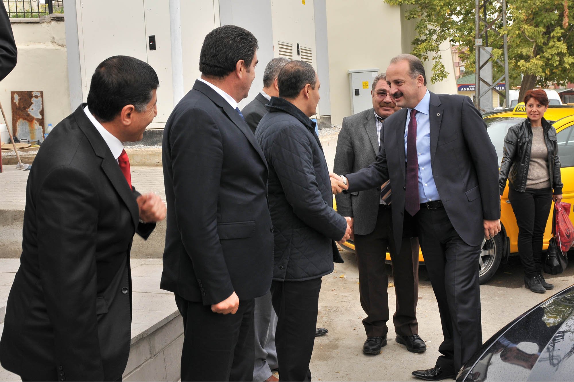 Akgül ve Yiğiner`den Taksi Durağına Ziyaret