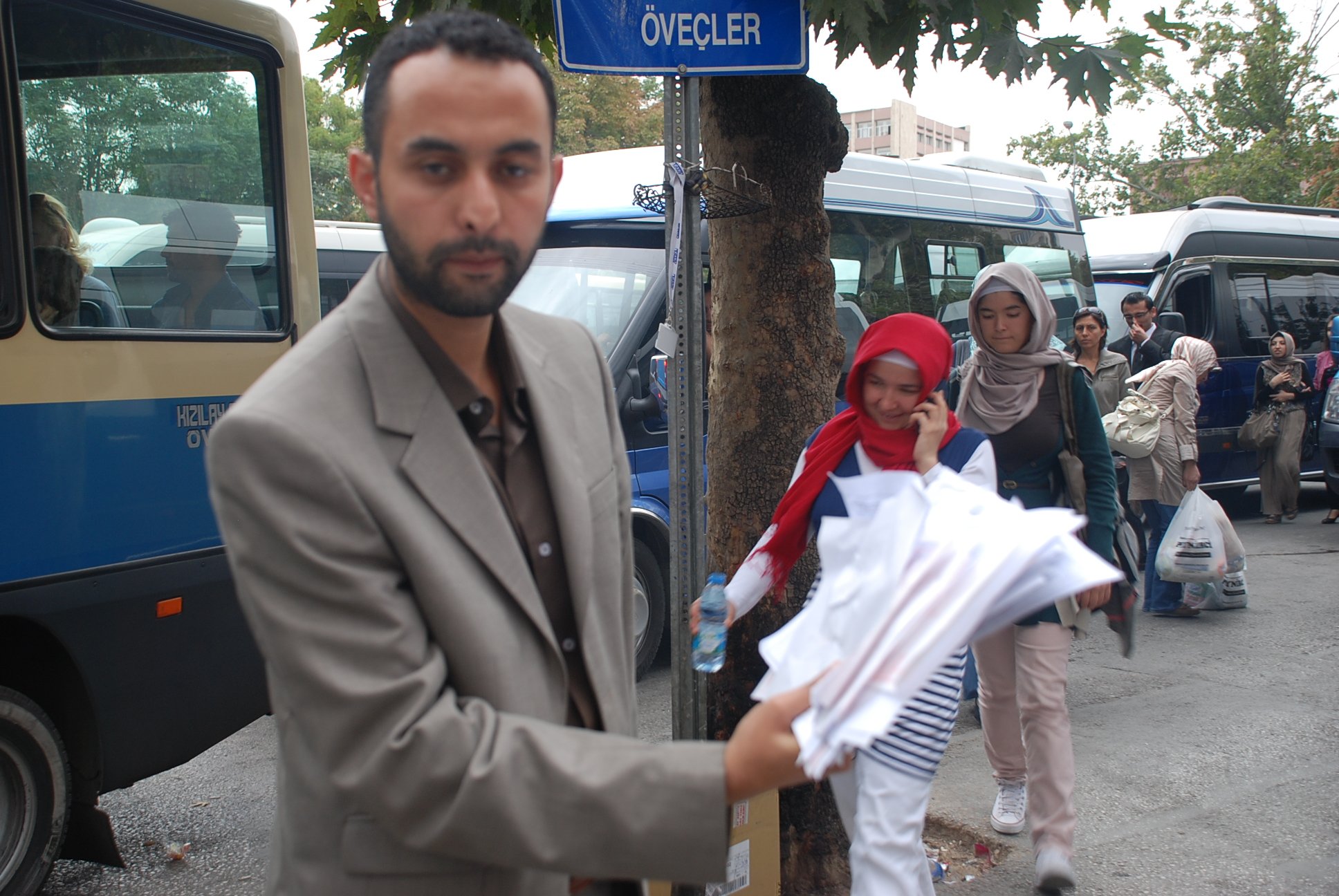 Dolmuşçulara bir  dokun bin ah işit !!!  