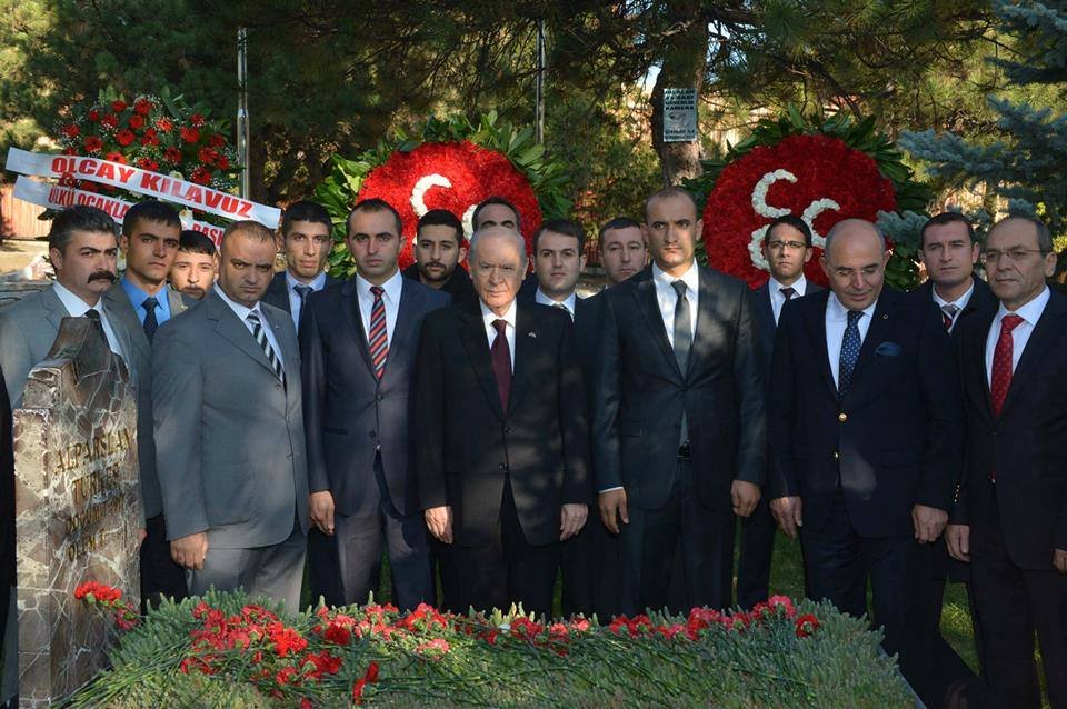 MHP` Adayları Bayramda Alanlarda Yer Aldı  