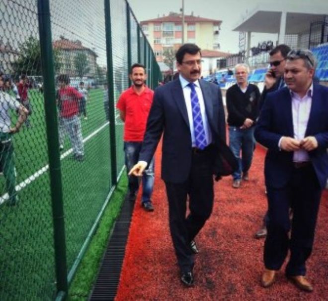 YENİLENEN FATİH STADI SPORCULARIN HİZMETİNDE