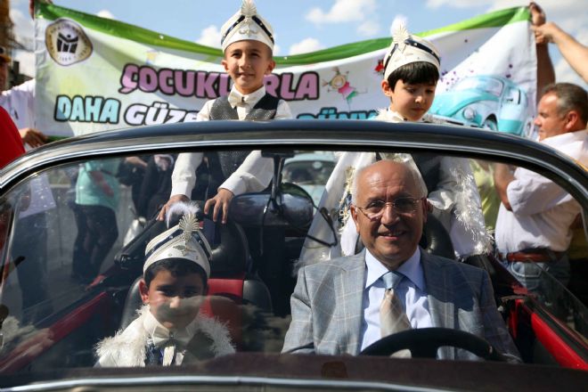678 çocuk için Vosvoslu sünnet düğünü