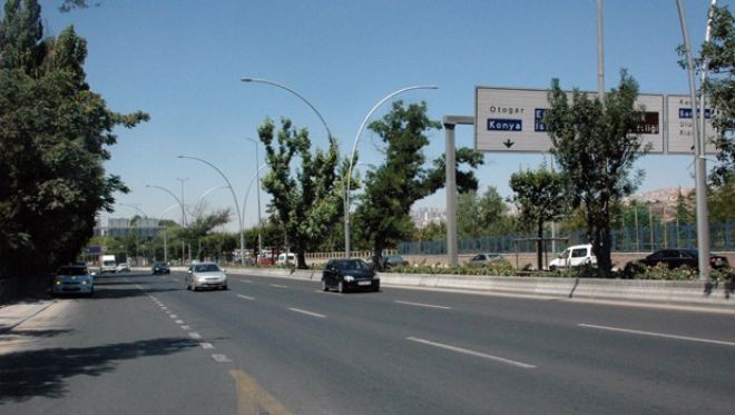 Üst geçit kavgası
