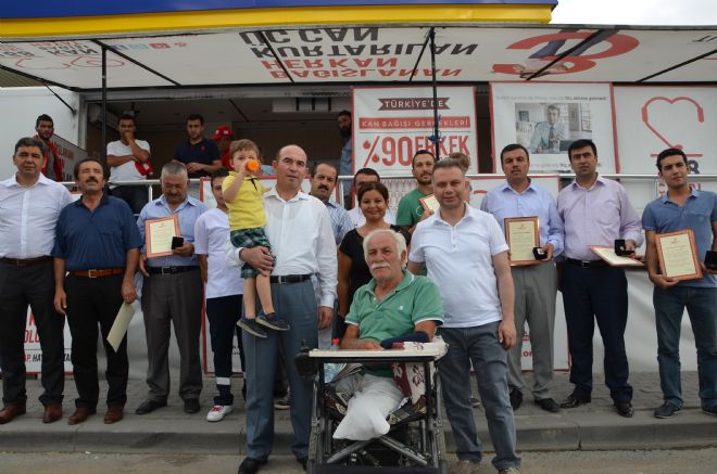 Kızılaydan Kazanlı bağışçılara ödül