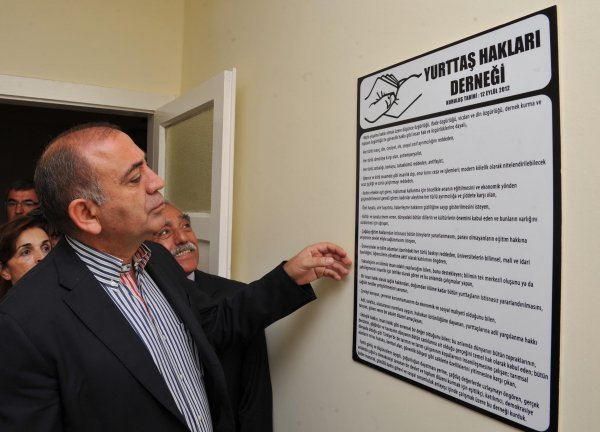 Gürsel Tekin?den Y H D?ne ziyaret