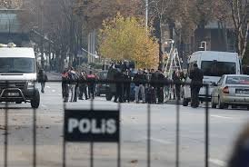 Başbakanlık`ta canlı bomba alarmı