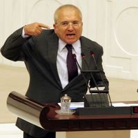 Ankara Milletvekili Haluk Özdalga istifa etti
