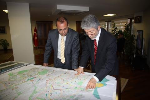 Sincanlı müteahhitlerden Başkan Tuna`ya teşekkür