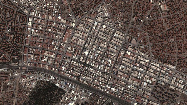 Taklacı Yeniden Başkan,  Siteler?e metro sözü
