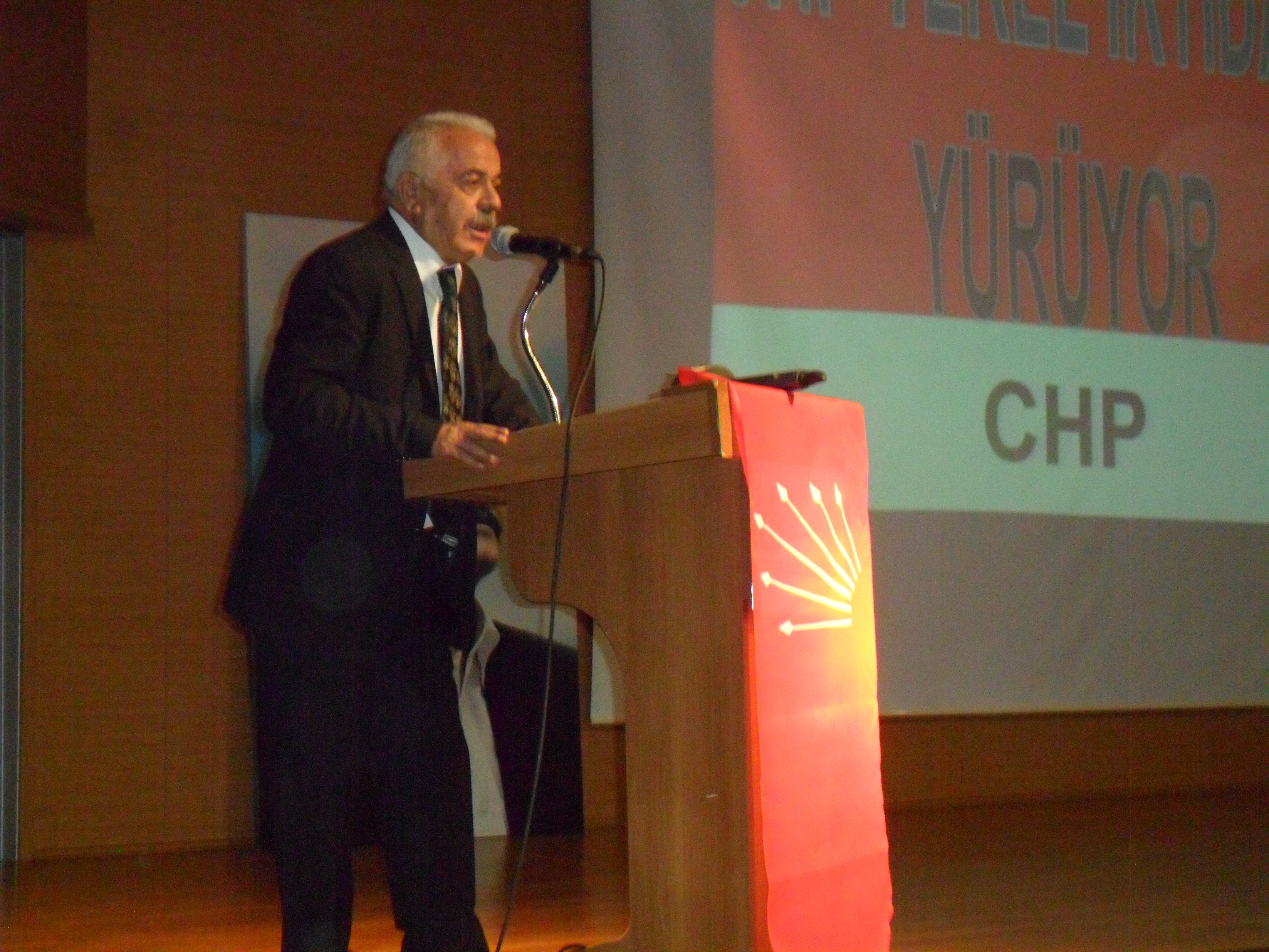 CHP Kaybedilen 18 yılı sorguluyor