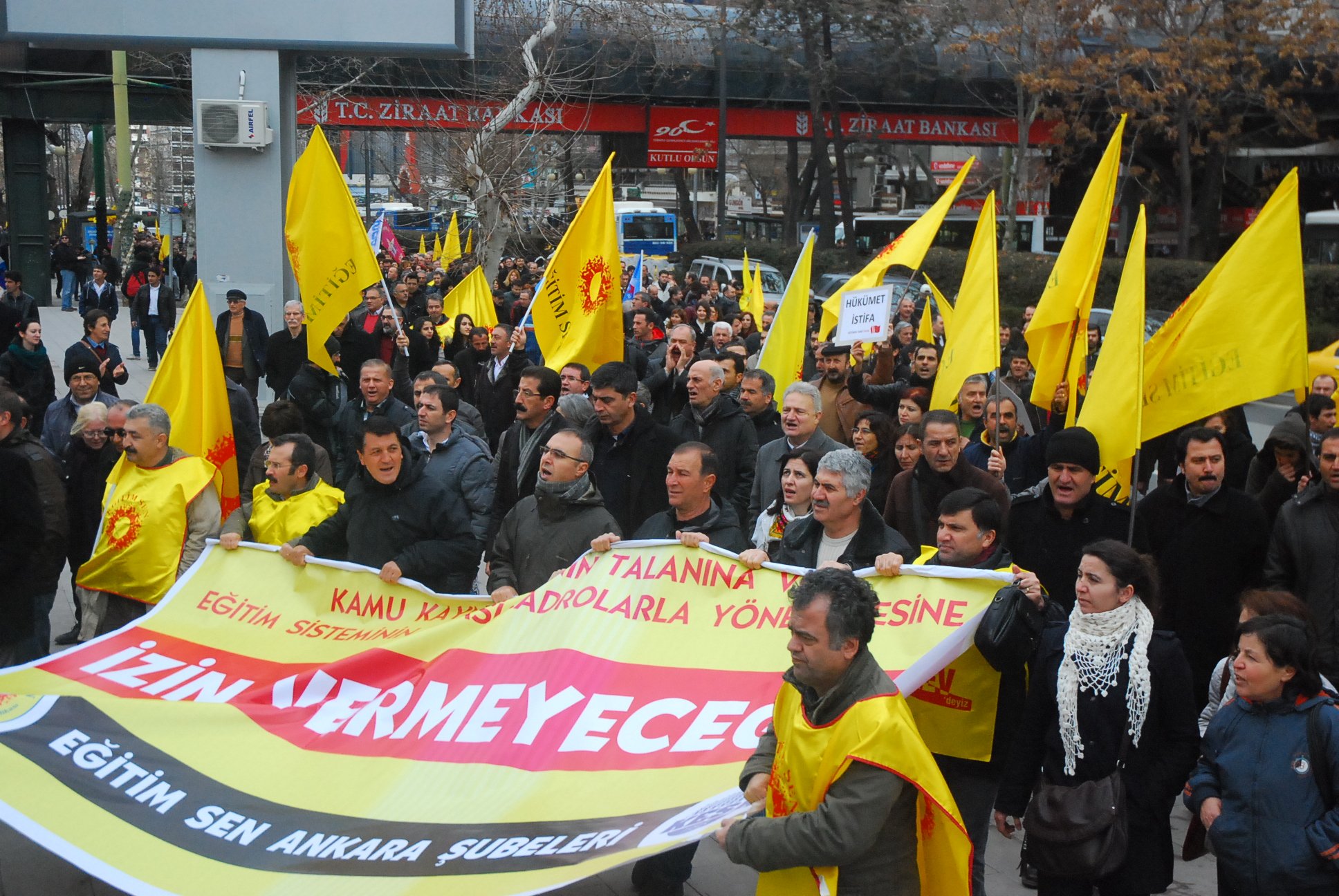 Başkentte Eğitimci Eylemcilere  Polis Ayarı 