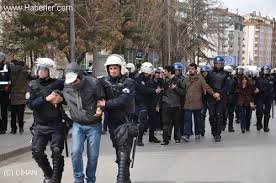 100 Kişi Göz Altına Alındı ...  