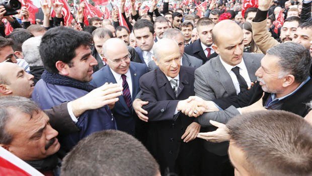 Mevlüt Karakaya: Halkın arasına ben iniyorum