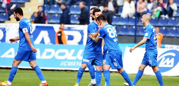 Ankaraspor`dan kritik galibiyet