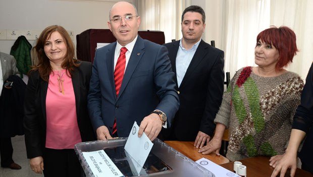 Mevlüt Karakaya Ümitköy?de oy kullandı