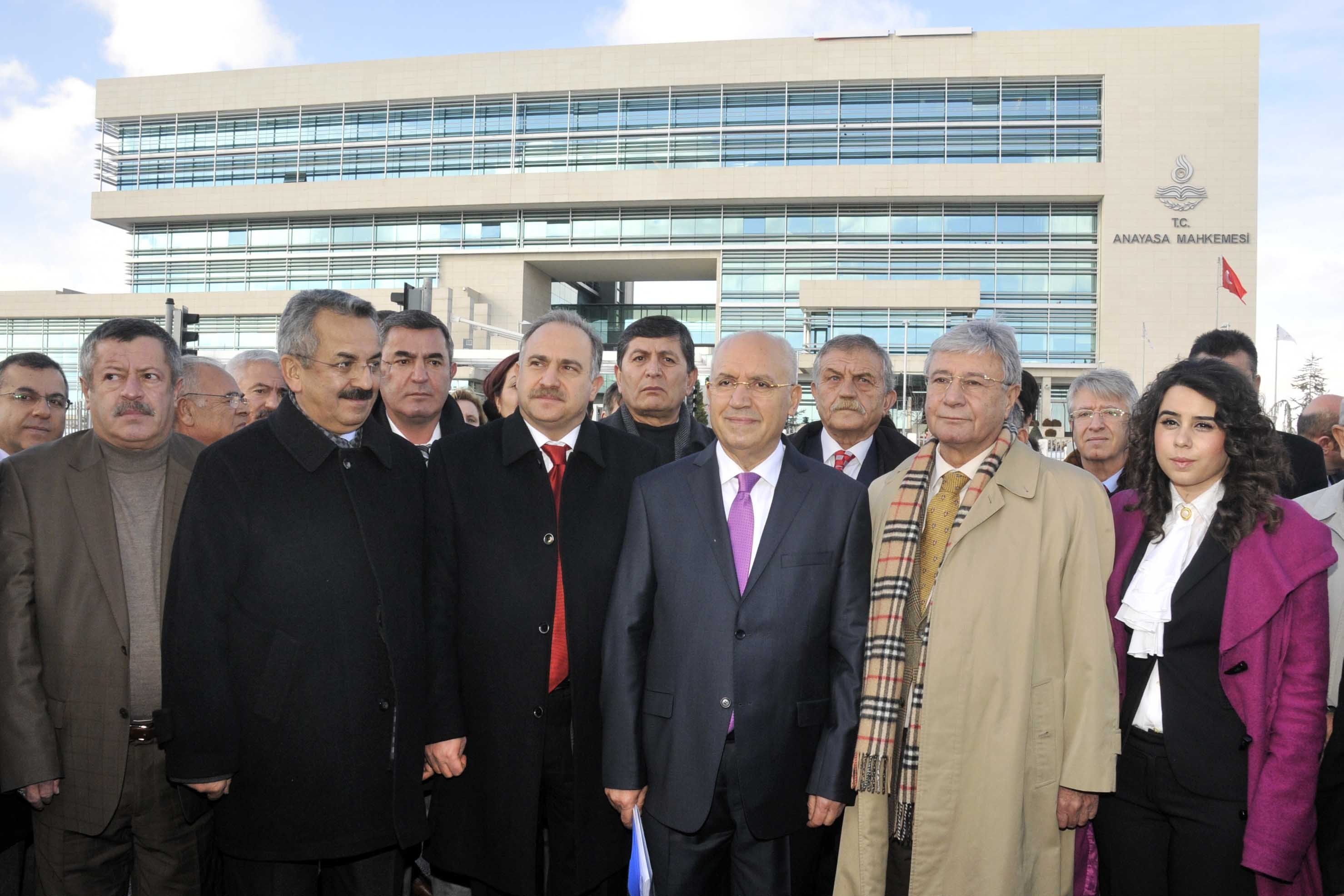 Belediyeler Yasası Anayasa Mahkemesi`nde